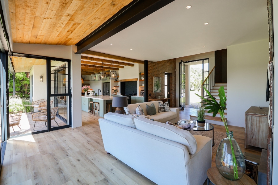 4 Bedroom Property for Sale in Keurboomstrand Western Cape
